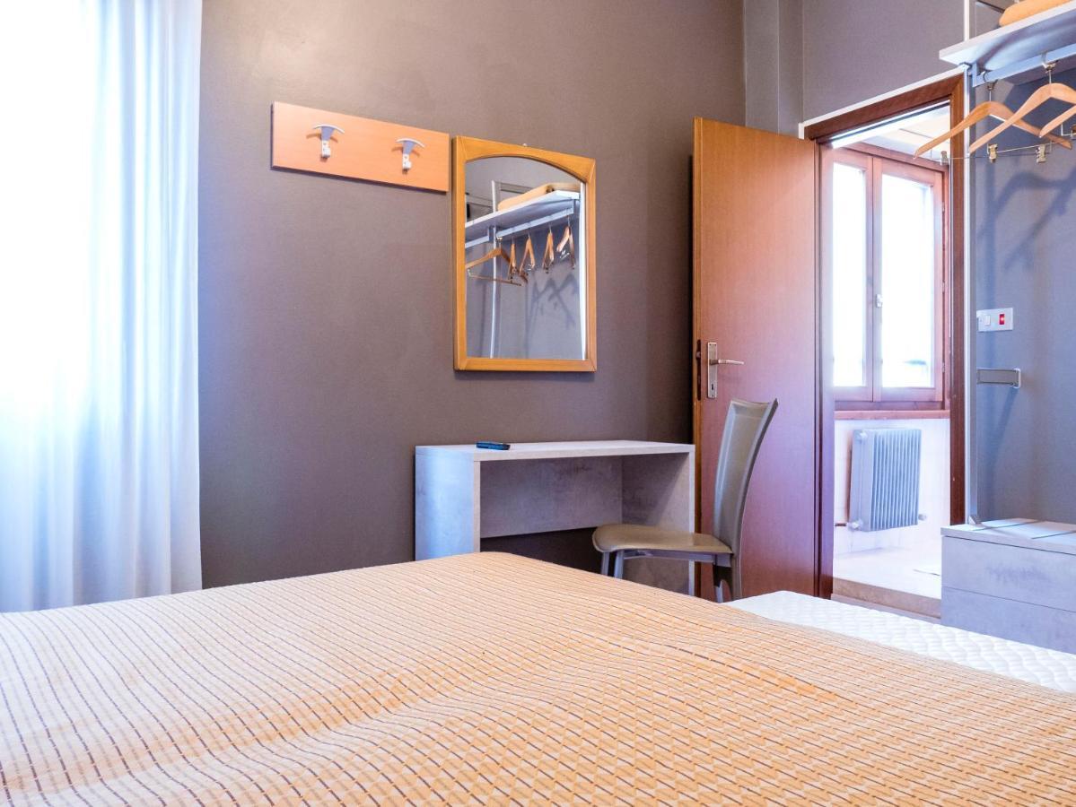 Hotel Doria Nago-Torbole Luaran gambar