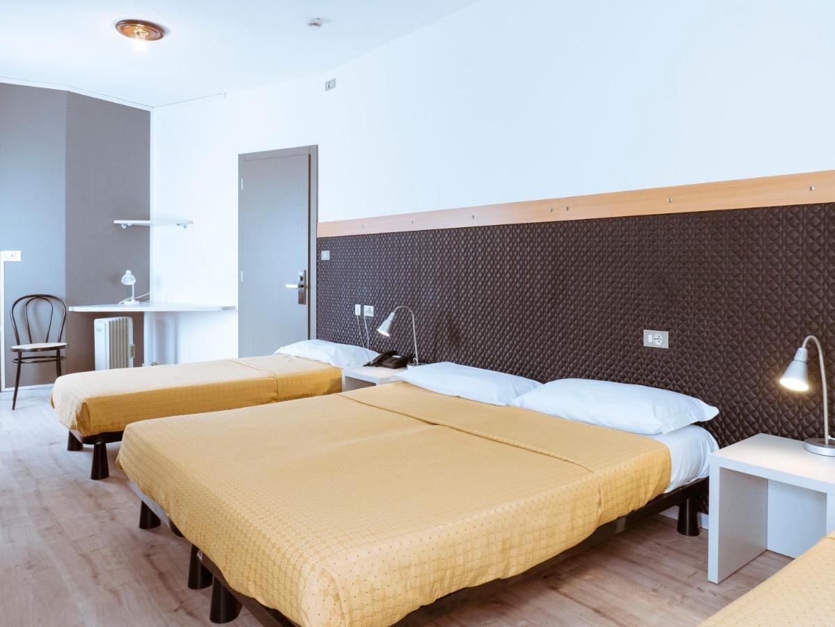 Hotel Doria Nago-Torbole Luaran gambar