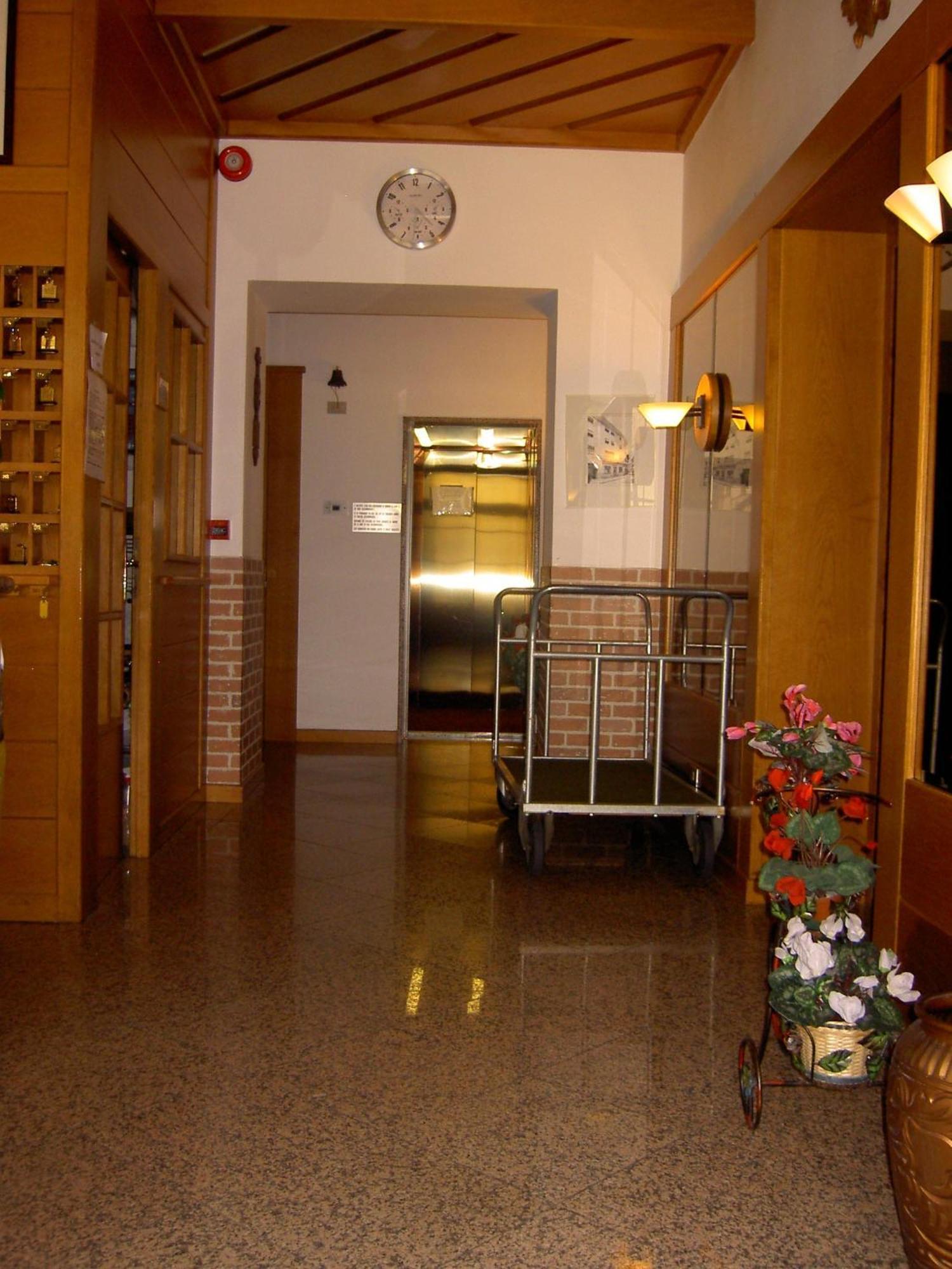 Hotel Doria Nago-Torbole Luaran gambar