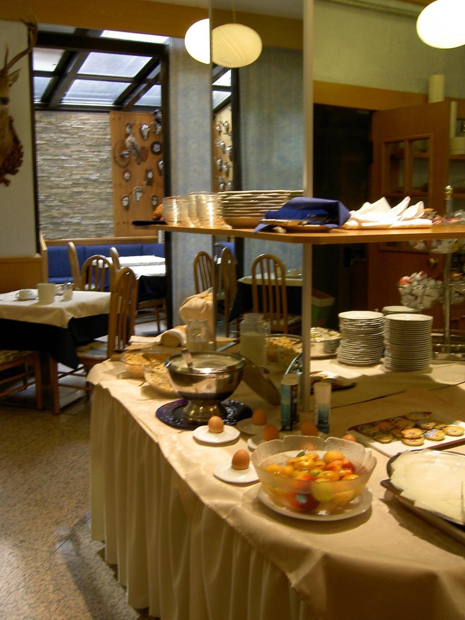 Hotel Doria Nago-Torbole Luaran gambar