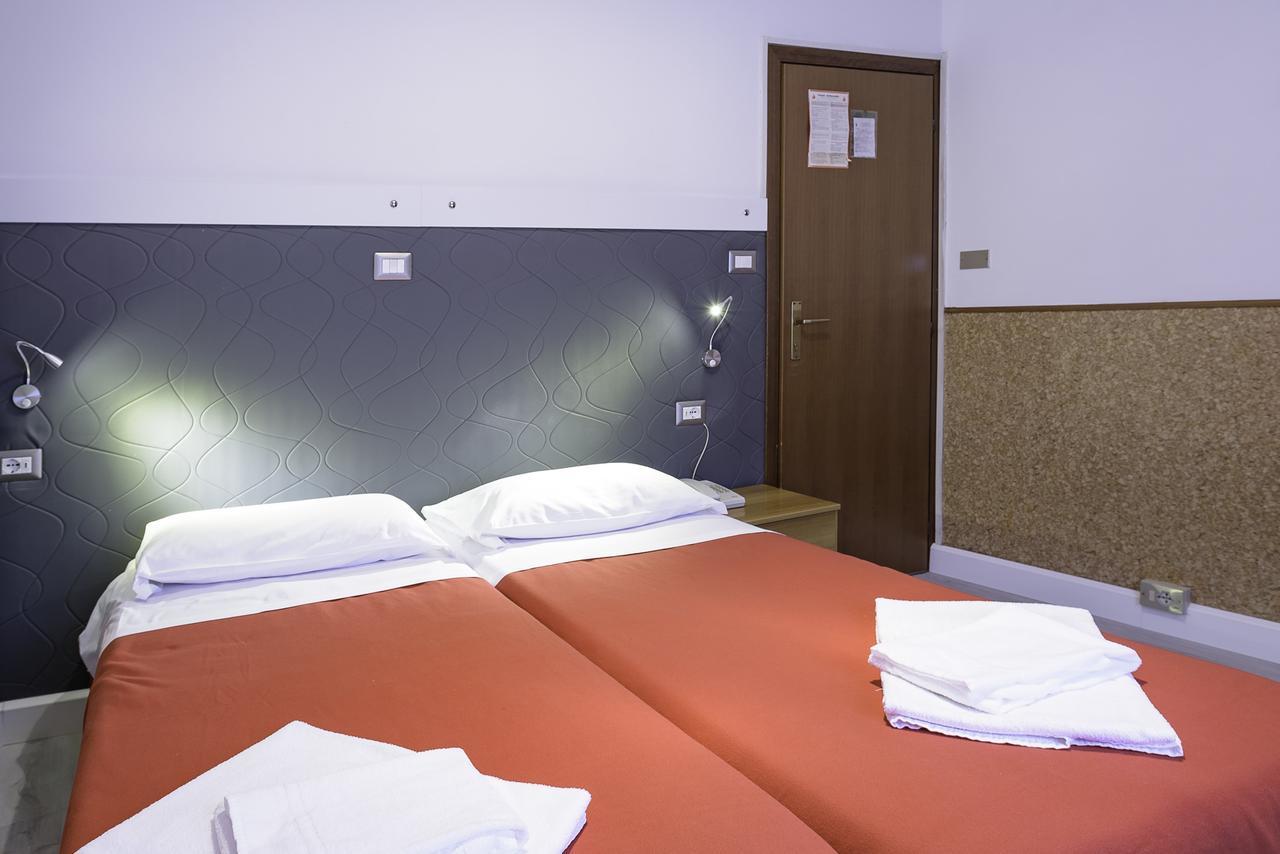 Hotel Doria Nago-Torbole Luaran gambar