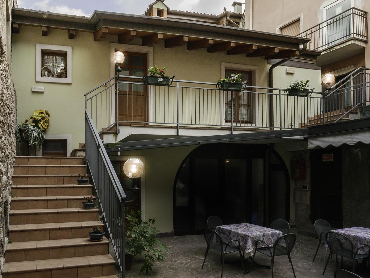 Hotel Doria Nago-Torbole Luaran gambar